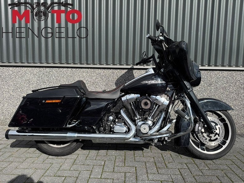 Harley-Davidson FLHX STREET GLIDE (bj 2013), Motoren, Chopper, INFO@harley-davidson.com, Gebruikt, Bedrijf