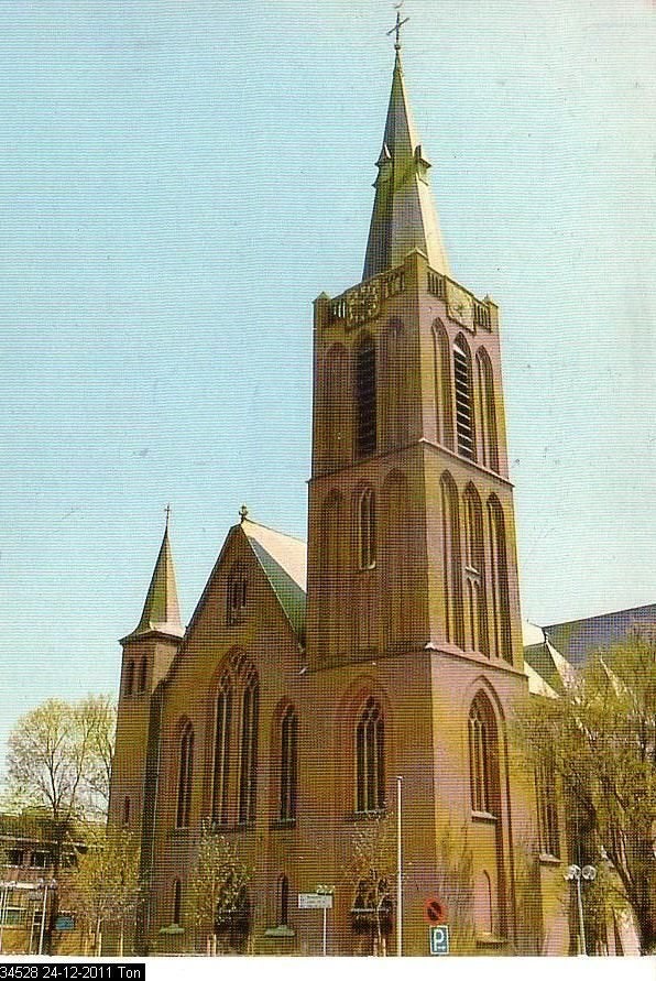 Ansichtkaart 	Rijsbergen	St Bavokerk, Ophalen of Verzenden, 1960 tot 1980, Gelopen, Noord-Brabant