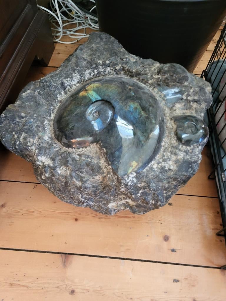 Grote steen met amonieten van labradoriet, Ophalen of Verzenden