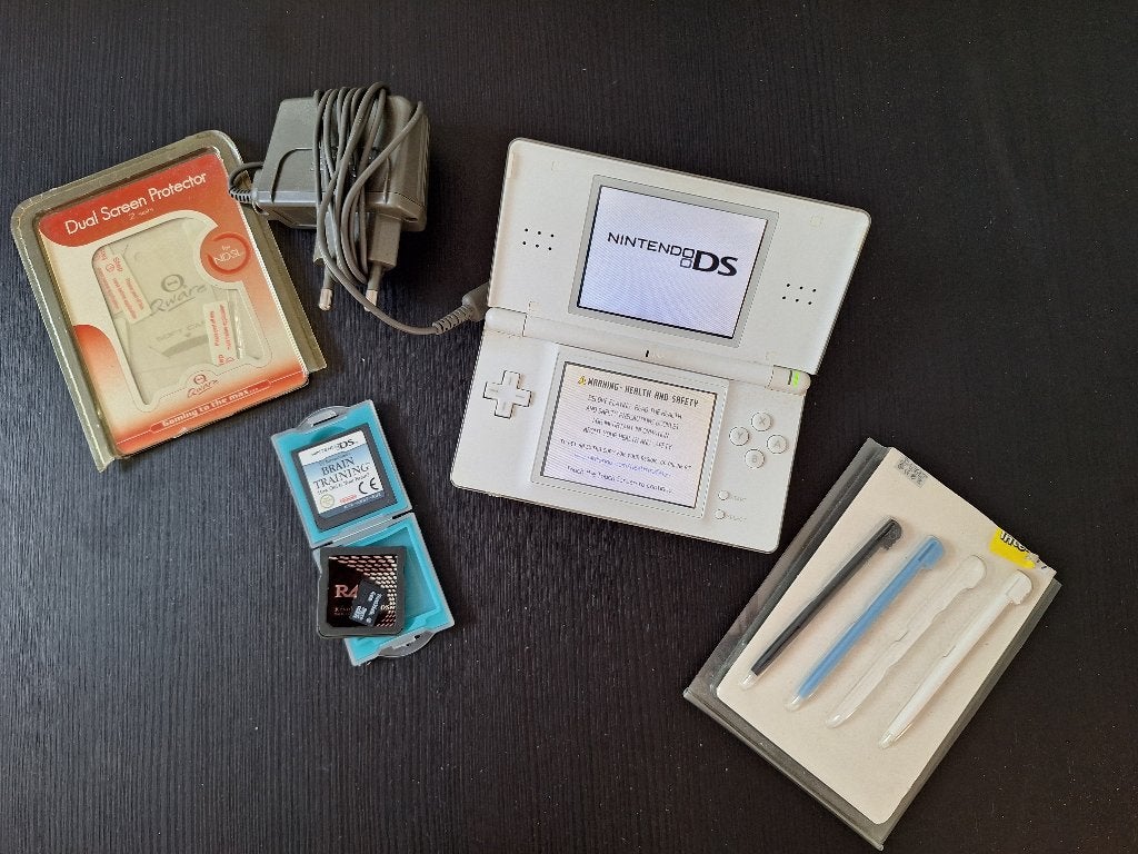 Nintendo DS wit, Spelcomputers en Games, Spelcomputers | Nintendo DS, Ophalen of Verzenden, Gebruikt, Wit, DS Lite