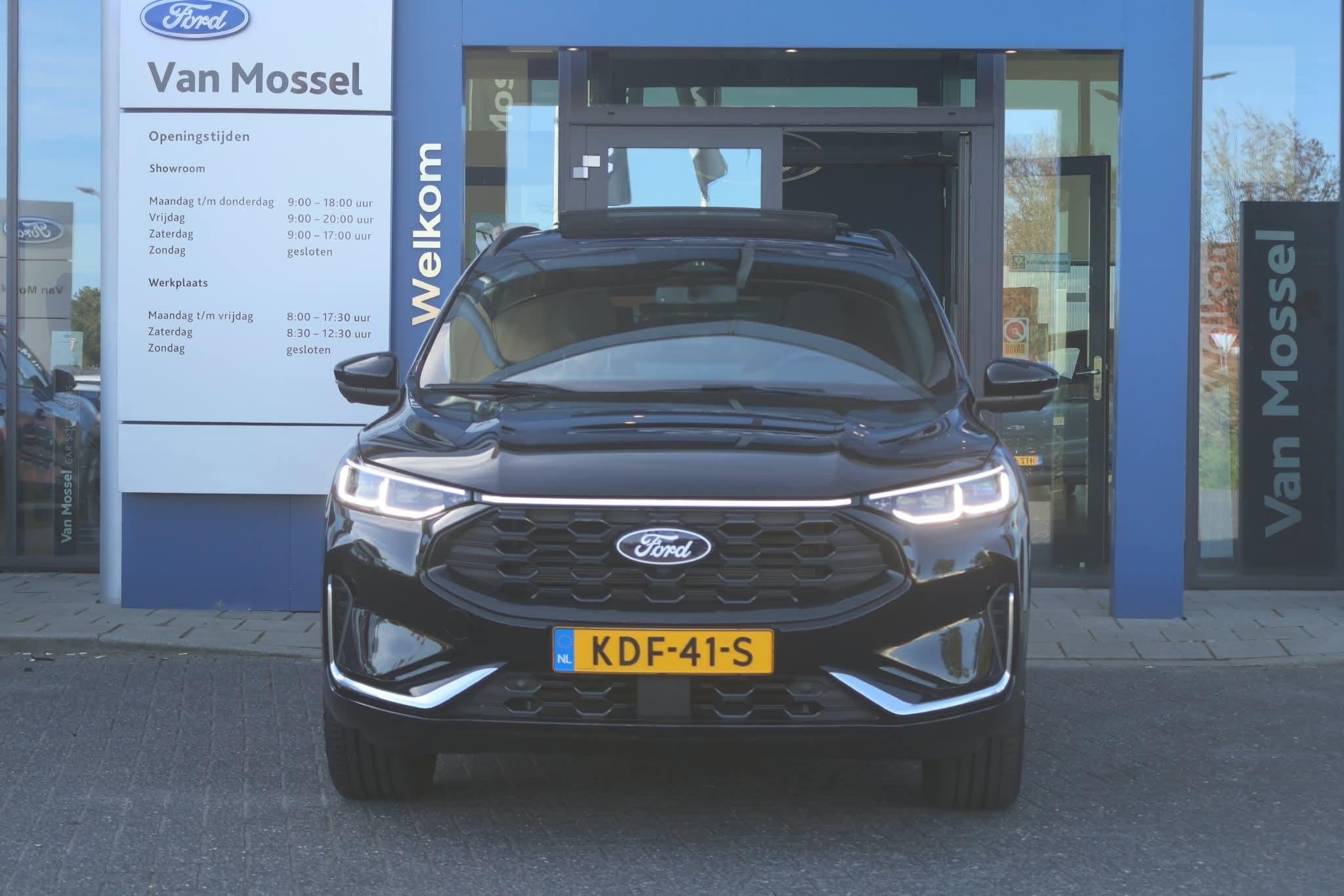 Ford Kuga 2.5 PHEV ST-Line X | Pano | Winterpack | Adaptive, Gebruikt, Euro 6, 4 cilinders, Zwart