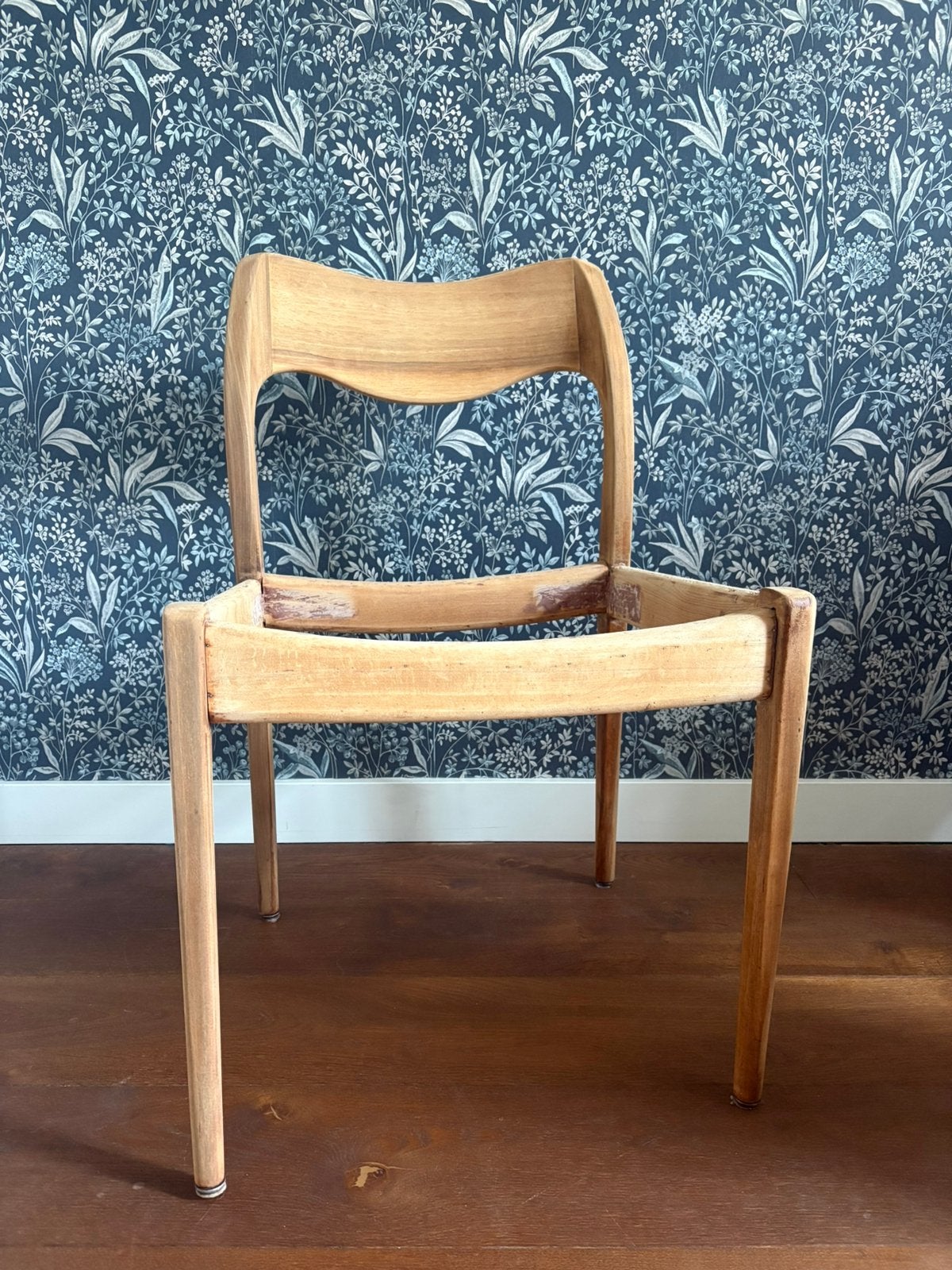Niels Otto Møller eetkamerstoel, Ophalen, Gebruikt, Bruin, Deens design