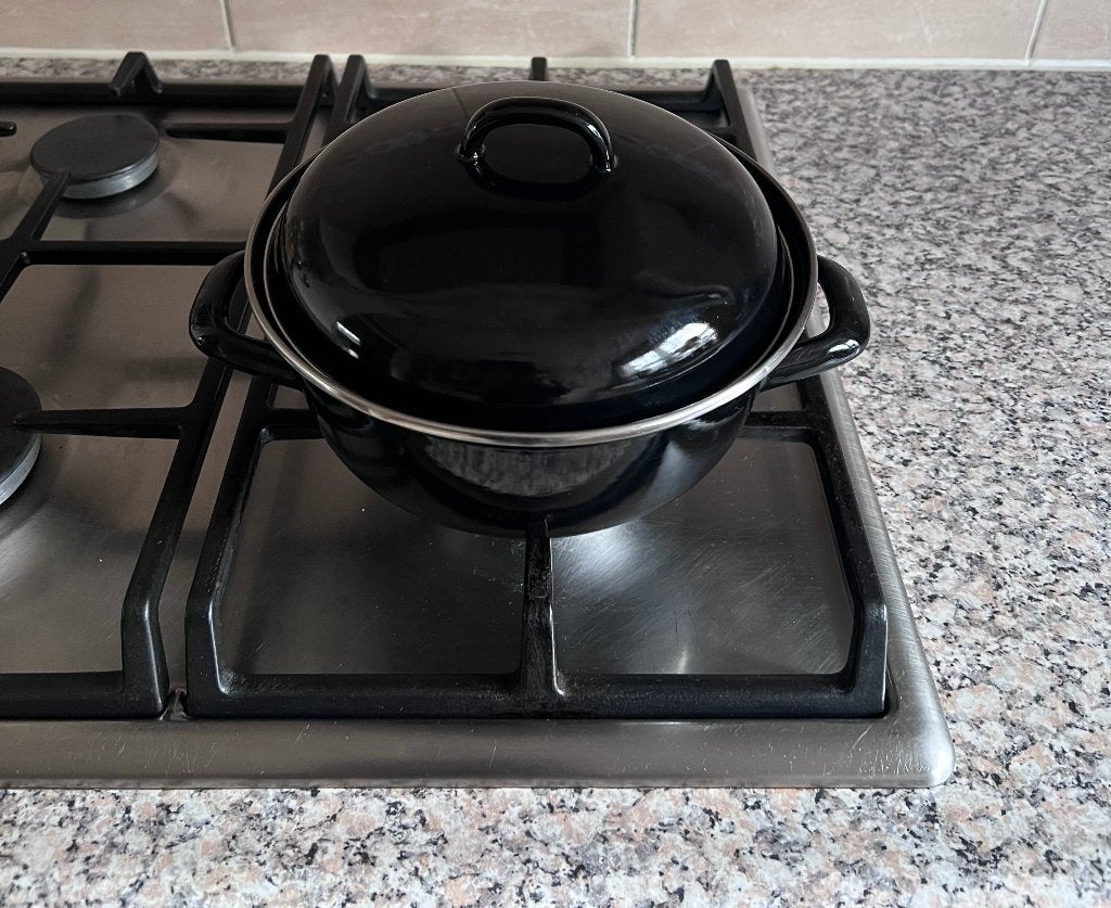 Emaille pan soeppan braadpan met deksel inhoud 2,3 liter, Braadpan, Ophalen of Verzenden, Zo goed als nieuw, Met deksel