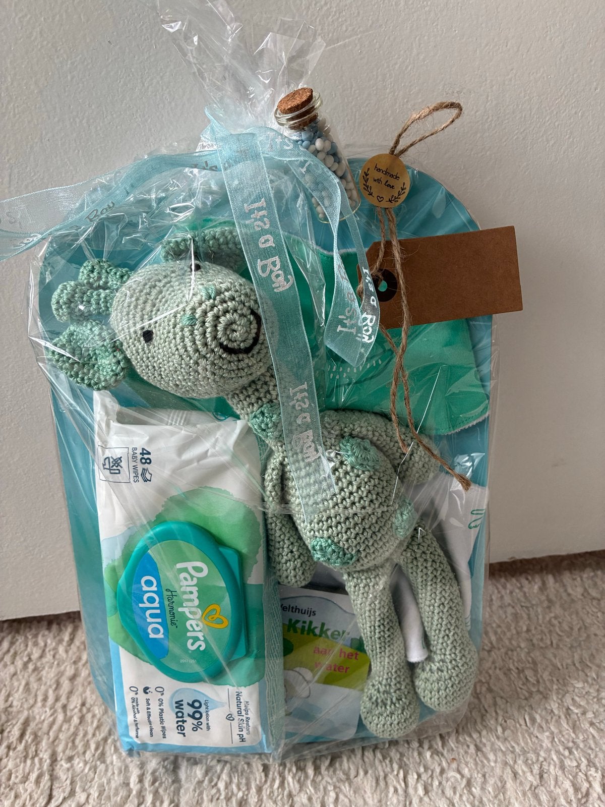 Kraamcadeau pakket met gehaakte knuffel en verzorgingsproduc, Ophalen, Nieuw, Kraamcadeau