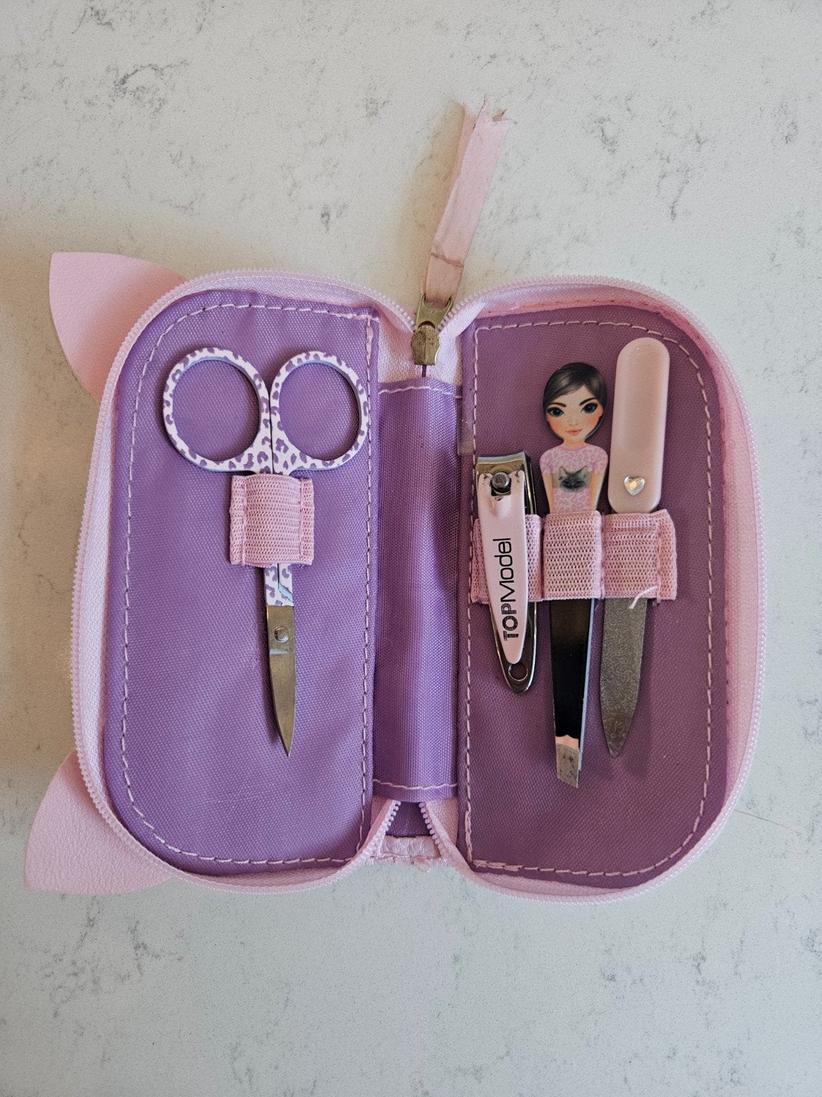 TOPModel Kat Manicure Set - Roze, Ophalen of Verzenden, Zo goed als nieuw, Roze, Softcase