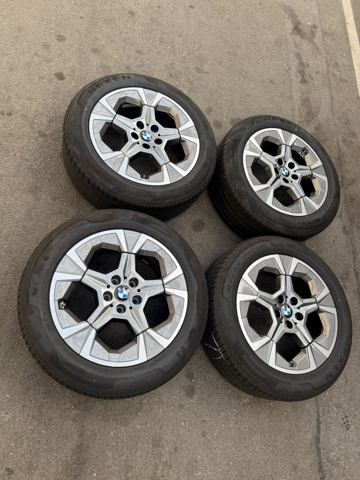 BMW X1 X2 18 inch velgen met zomerbanden 225/55 R18