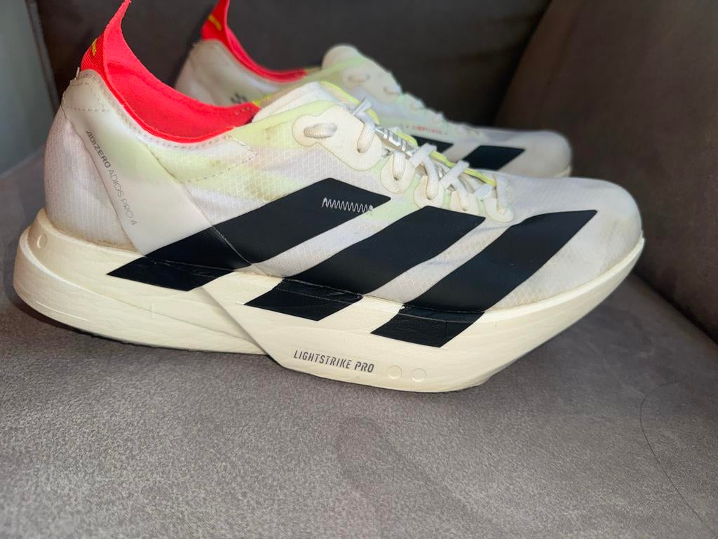 Adidas Adizero Adios Pro 4 - (US 9.5), Ophalen of Verzenden, Zo goed als nieuw, Schoenen