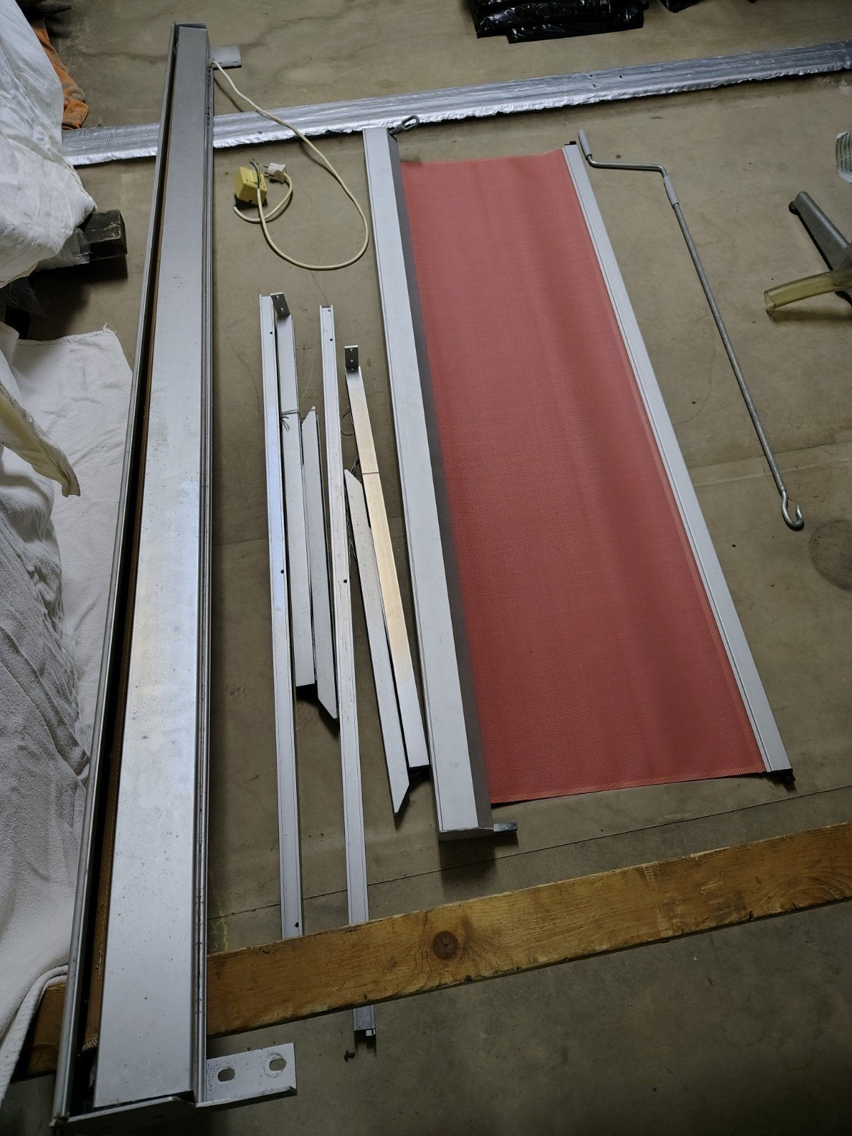 Zonnescherm elektrisch en handmatig - 2-delig, Ophalen, Gebruikt, Elektrisch, 250 cm tot 450 cm
