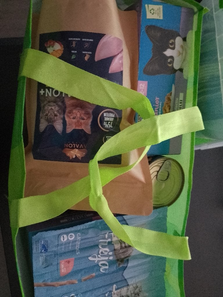 Kitten voer allerlei merken (Gratis!!), Dieren en Toebehoren, Dierenvoeding, Ophalen, Kat