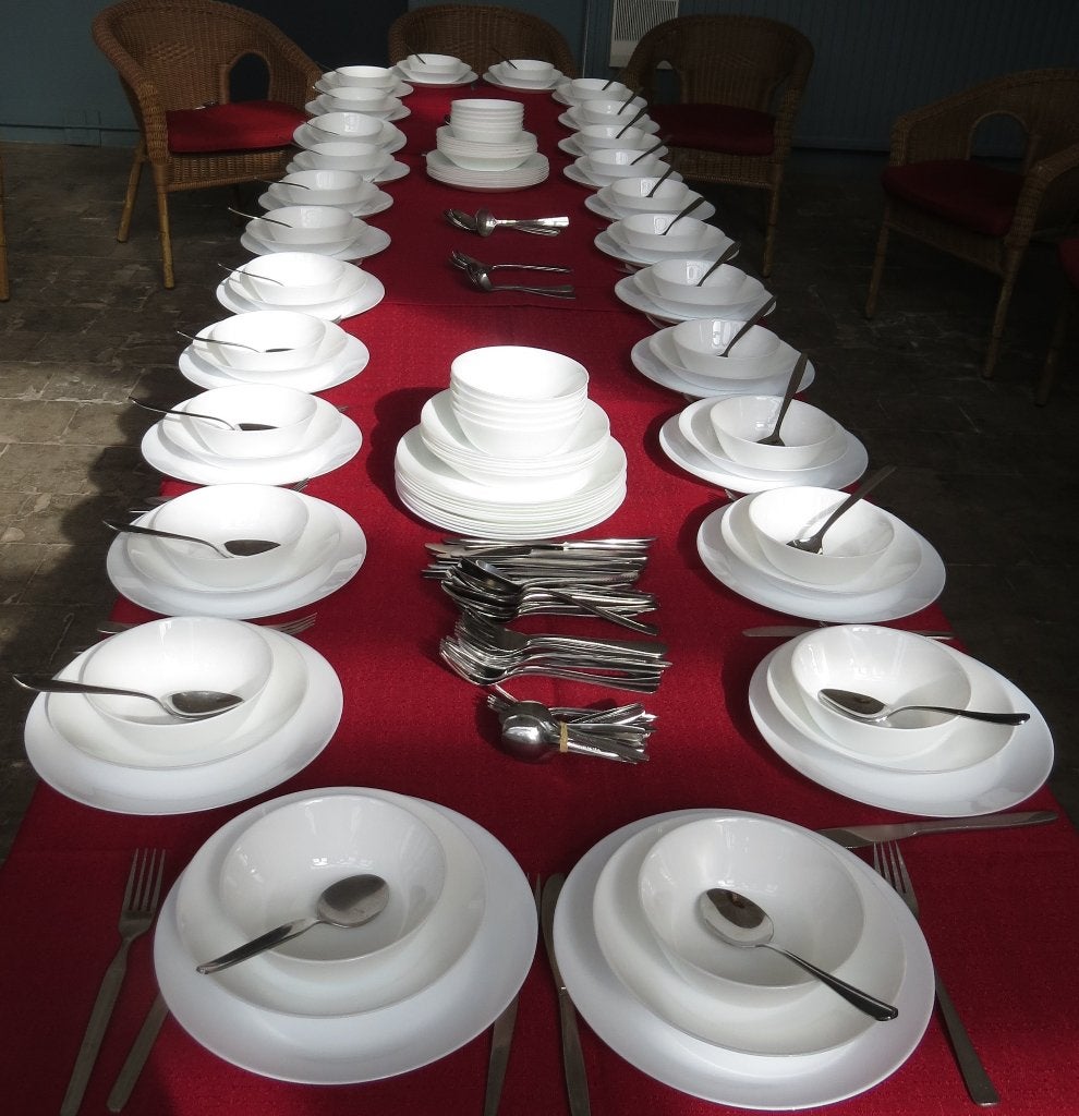 FEESTJE/BBQ/FAMILIE TREFFFEN  36 PERS.( ADV 2), Ophalen, Overige stijlen, Compleet servies, Glas
