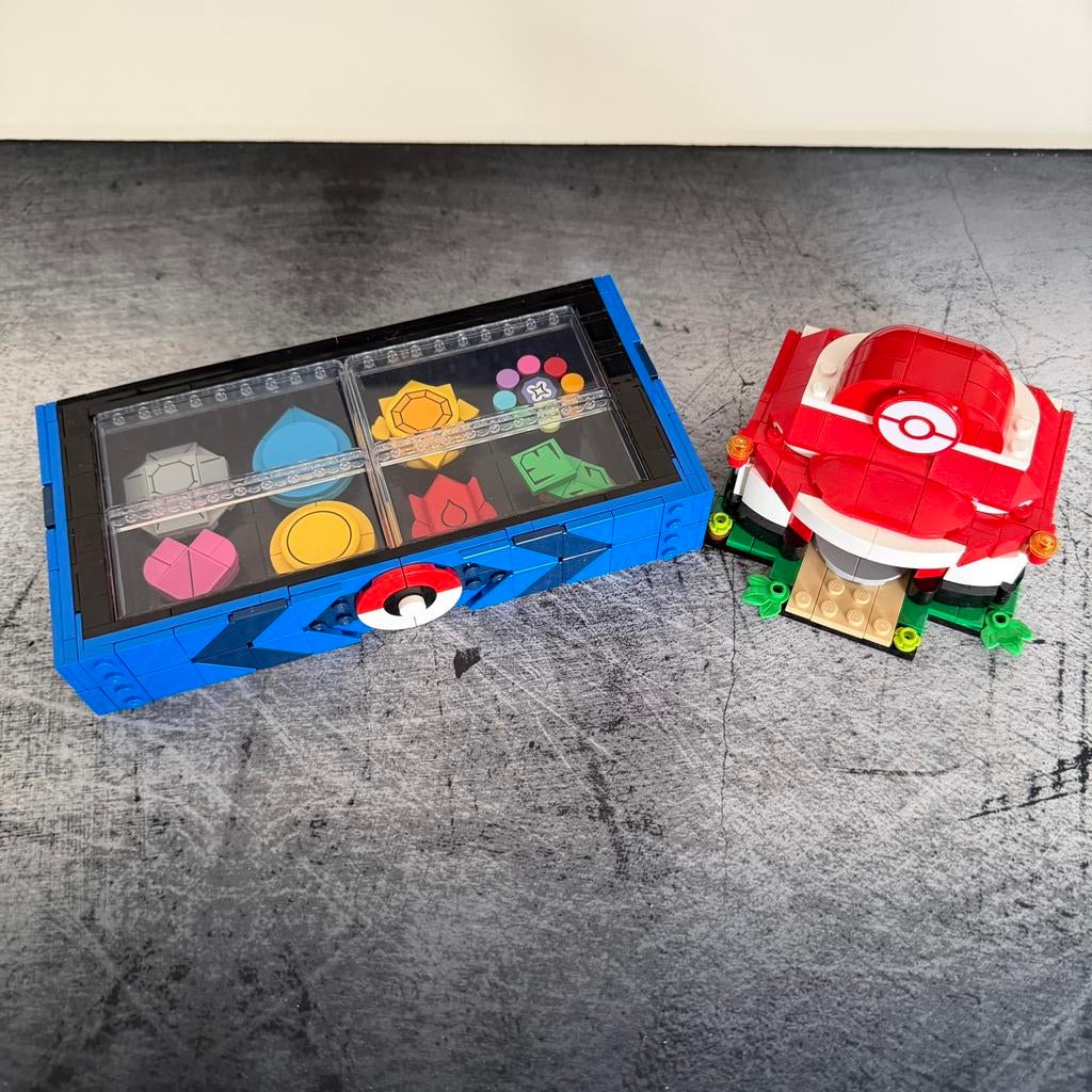 Lego 40892 40911 Kanto Badge + Mini Pokémon Center, Lego, Ophalen of Verzenden, Zo goed als nieuw, Compleet