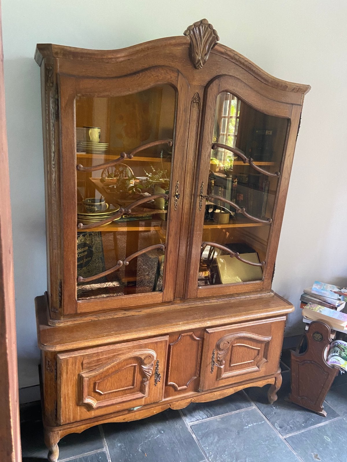 Antieke Franse provinciale vitrinekast Louis XV stijl 185 cm, Ophalen, Frans, 100 tot 150 cm, Met lade(s)