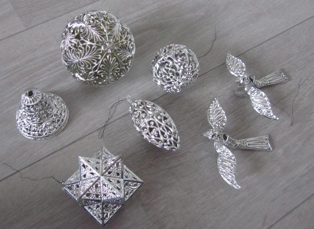 Italiaanse Filigrain kerstballen zilverkleurig, 2 vogeltjes, Ophalen, Zo goed als nieuw