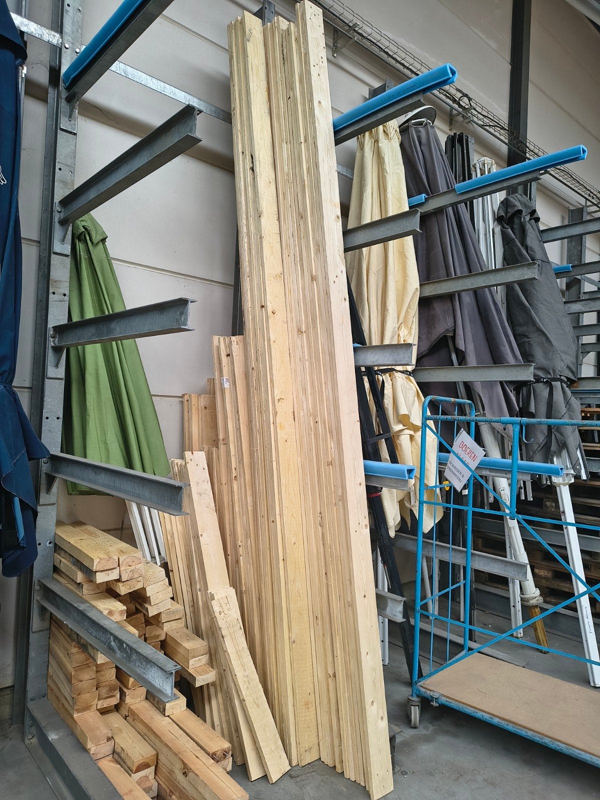 33 zo goed als nieuwe planken, 390cm lang, 22mm dik, Ophalen, Minder dan 25 mm, Zo goed als nieuw, Plank