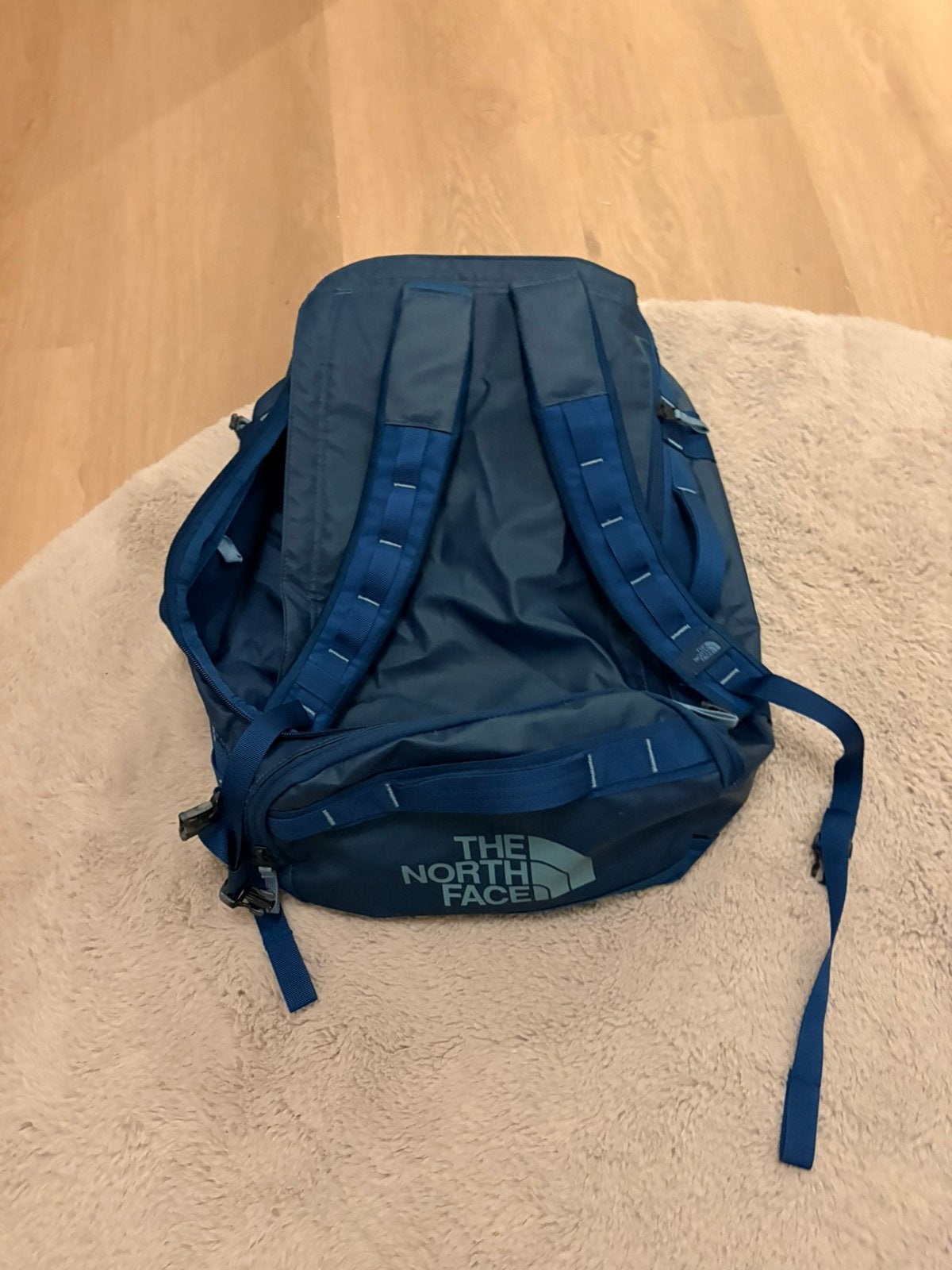 The North Face Base Camp Duffel, 40 cm of meer, Zo goed als nieuw, 30 tot 45 cm, Waterdicht