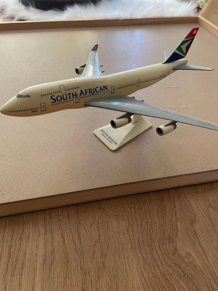 South Africa Boeing 747-400, Overige merken, 1:200 of kleiner, Ophalen of Verzenden, Zo goed als nieuw