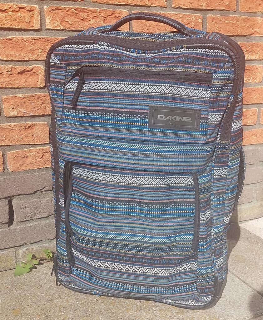 Dakine handbagage trolley/koffer met leuk motief - 40 liter, Ophalen, Wieltjes, Gebruikt, Minder dan 50 cm