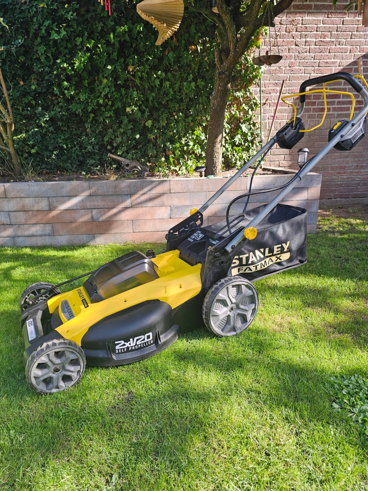 Stanley Fatmax V20 Accumaaier 50cm, Tuin en Terras, Accu-grasmaaier, Ophalen of Verzenden, Zo goed als nieuw, 50 cm of meer