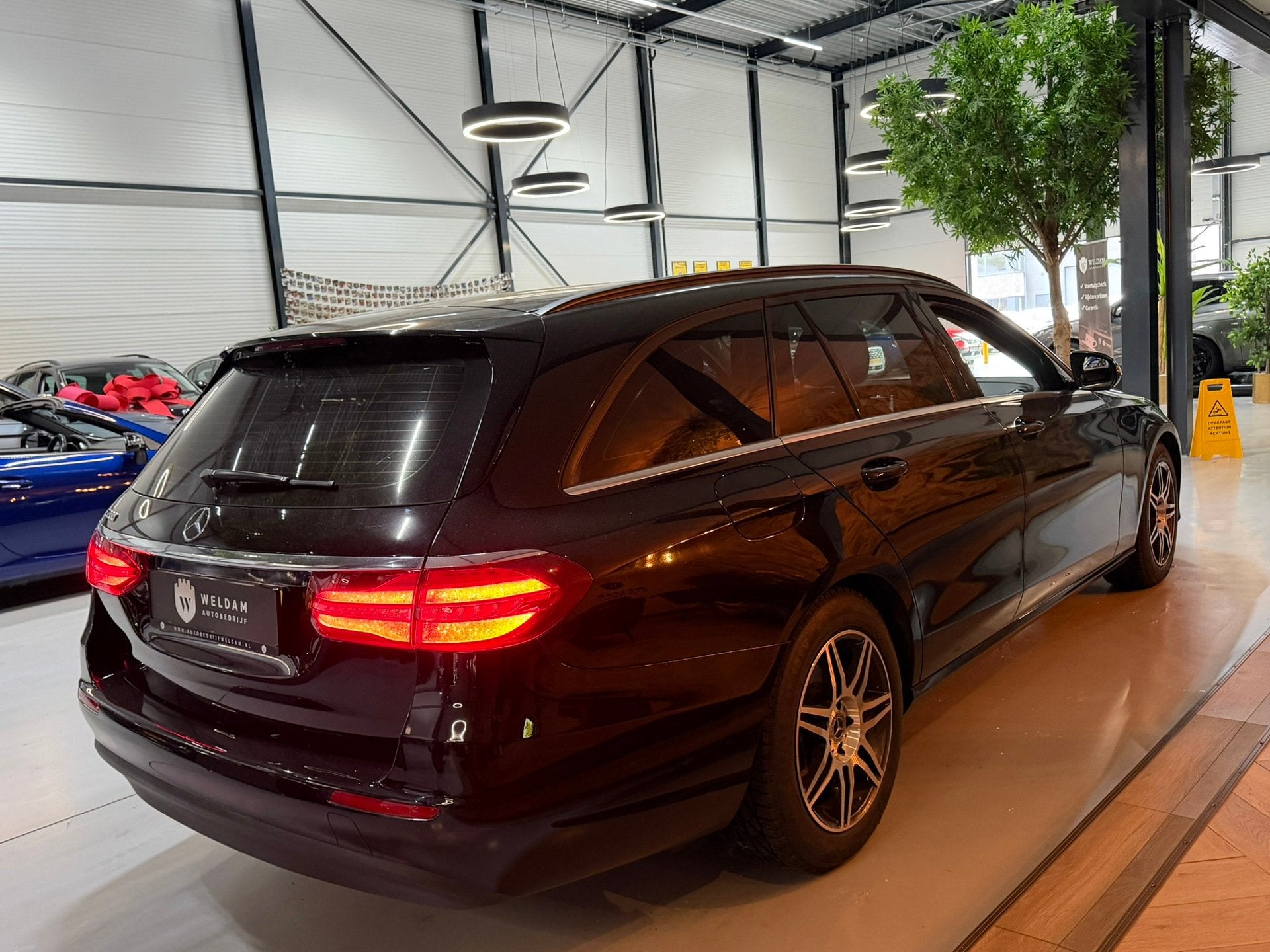 Mercedes-Benz E-klasse Estate E 200 Business Solution|Automa, Auto's, Mercedes-Benz, Gebruikt, 4 cilinders, Met garantie (alle)