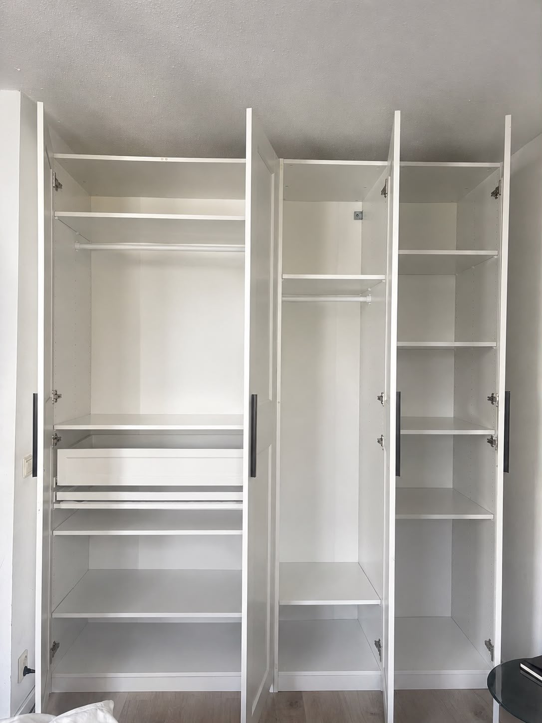 Pax kast, Ophalen, Zo goed als nieuw