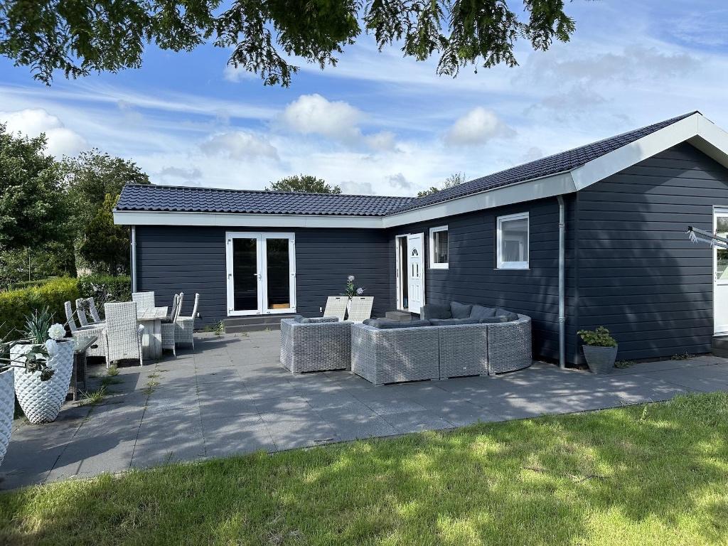 Te huur: 8 persoons chalet op Camping De Bongerd