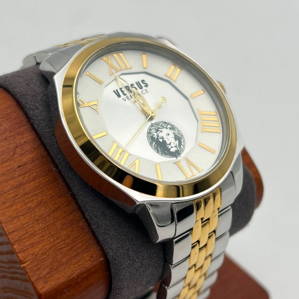 Versace VERSUS SOV04 The Lion horloge - Nieuw, Sieraden, Tassen en Uiterlijk, Horloges | Kinderen, Ruilrijk, Zo goed als nieuw