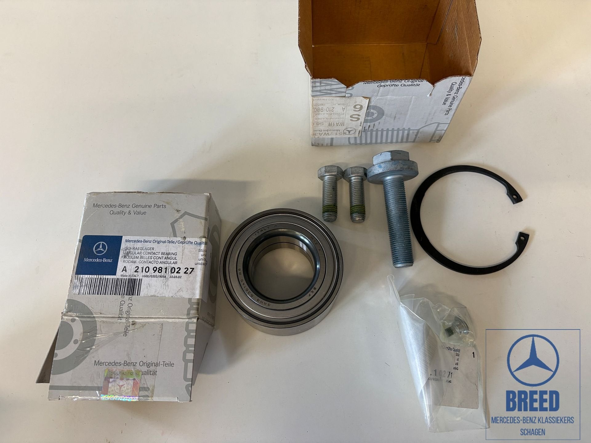NOS reparatieset wiellager voor voor Mercedes-Benz W210 S210, -, Nieuw, Ophalen of Verzenden, -