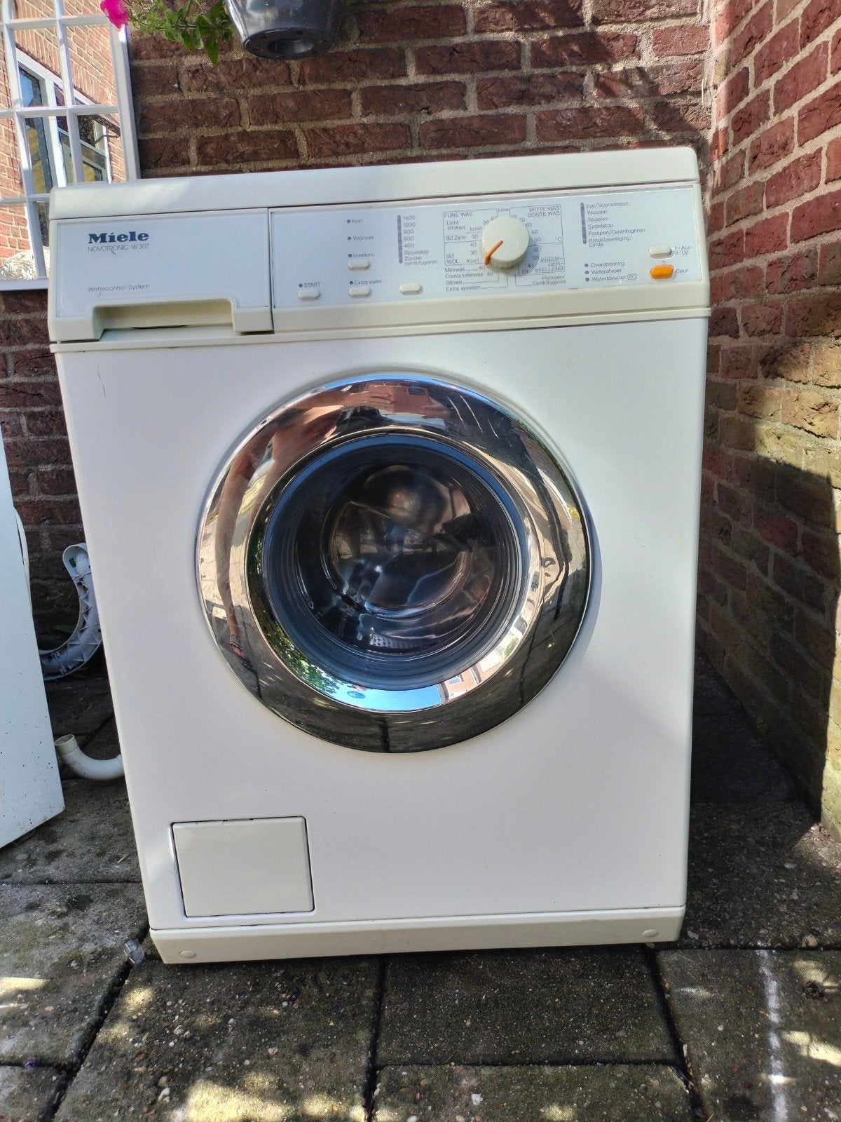 Miele Novotronic W 307 Wasmachine - Gebruikt, Ophalen, 4 tot 6 kg, Voorlader, 85 tot 90 cm
