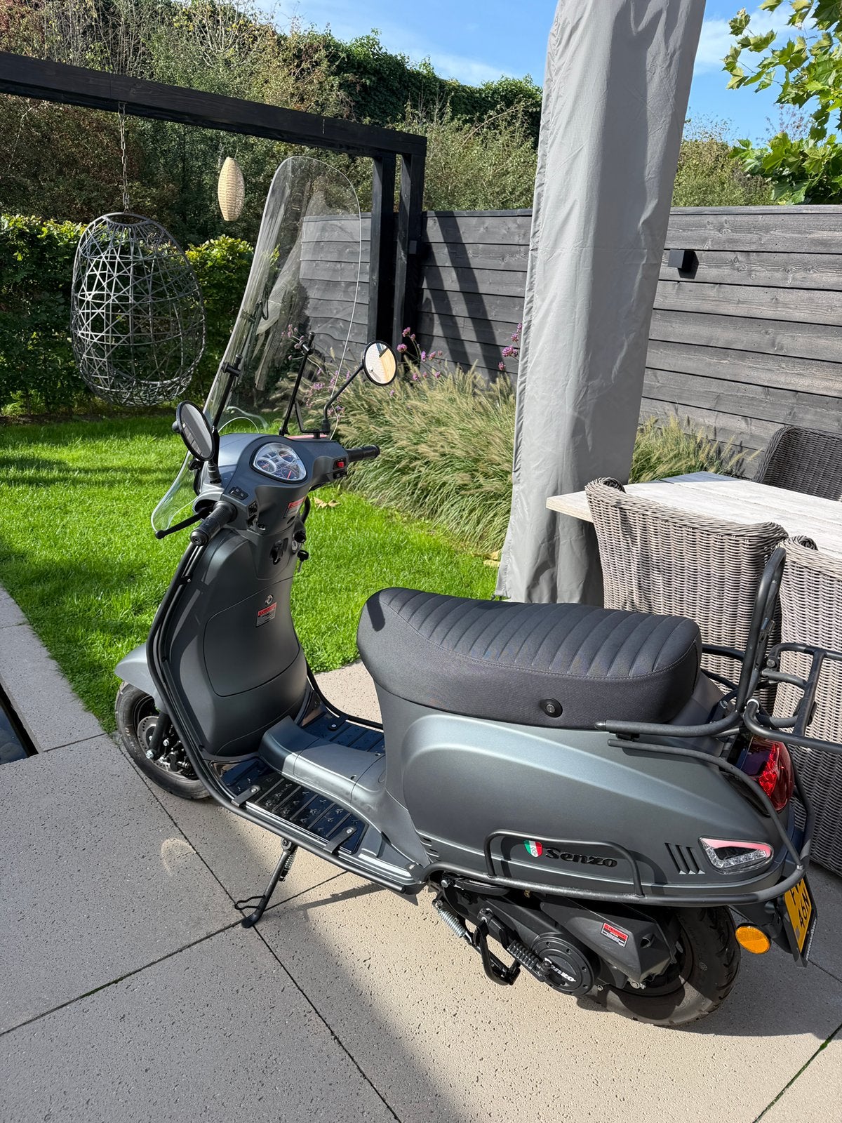 Senzo RivaLux, Ophalen, Overige modellen, Maximaal 45 km/u, Zo goed als nieuw