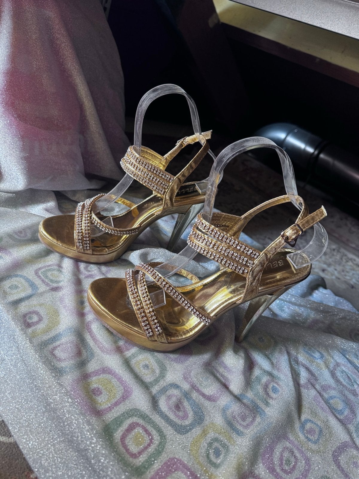 Gouden Hakken met Strass - Maat 39, Ophalen of Verzenden, Zo goed als nieuw, Overige kleuren, Schoenen met hoge hakken