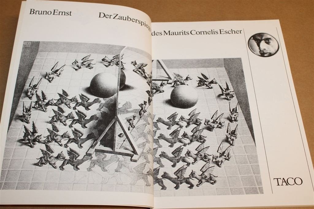 Der Zauberspiegel — M.C. Escher, Overzicht van Werk, Ophalen of Verzenden, Gelezen
