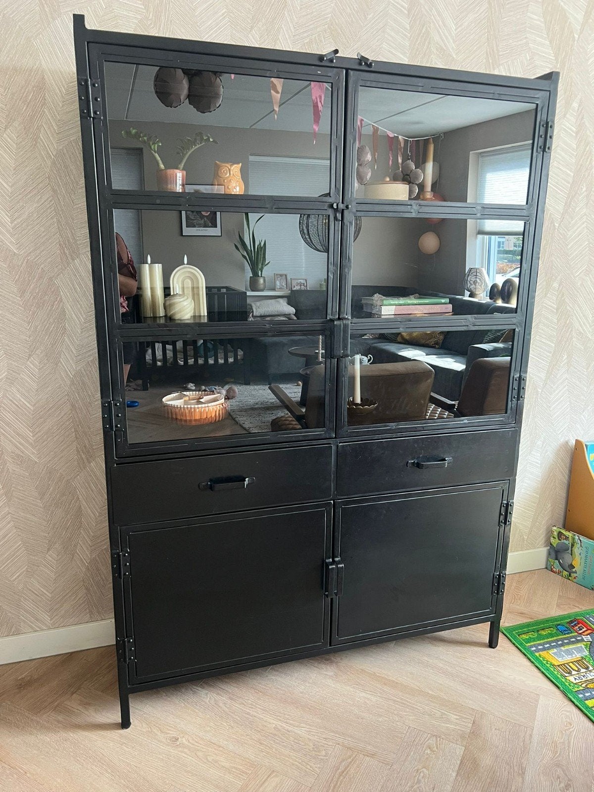 Eleonora Buffetkast - Vitrinekast industrieel 40x125x180, Huis en Inrichting, Kasten | Buffetkasten, Ophalen, -, -, Zo goed als nieuw