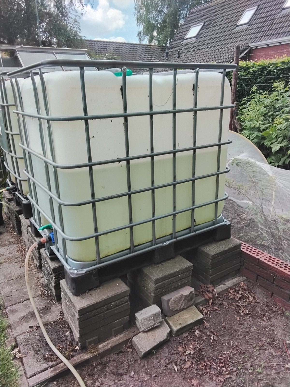 Ibc container, Tuin en Terras, Regentonnen, 150 liter of meer, Ophalen of Verzenden, Zo goed als nieuw