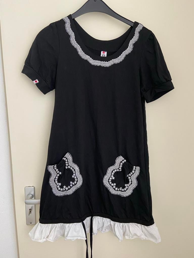 Kling jurkje. Zwart met witte kanten details. Mt. S, Kleding | Dames, Zwart, Nieuw, Ophalen of Verzenden, Maat 36 (S)