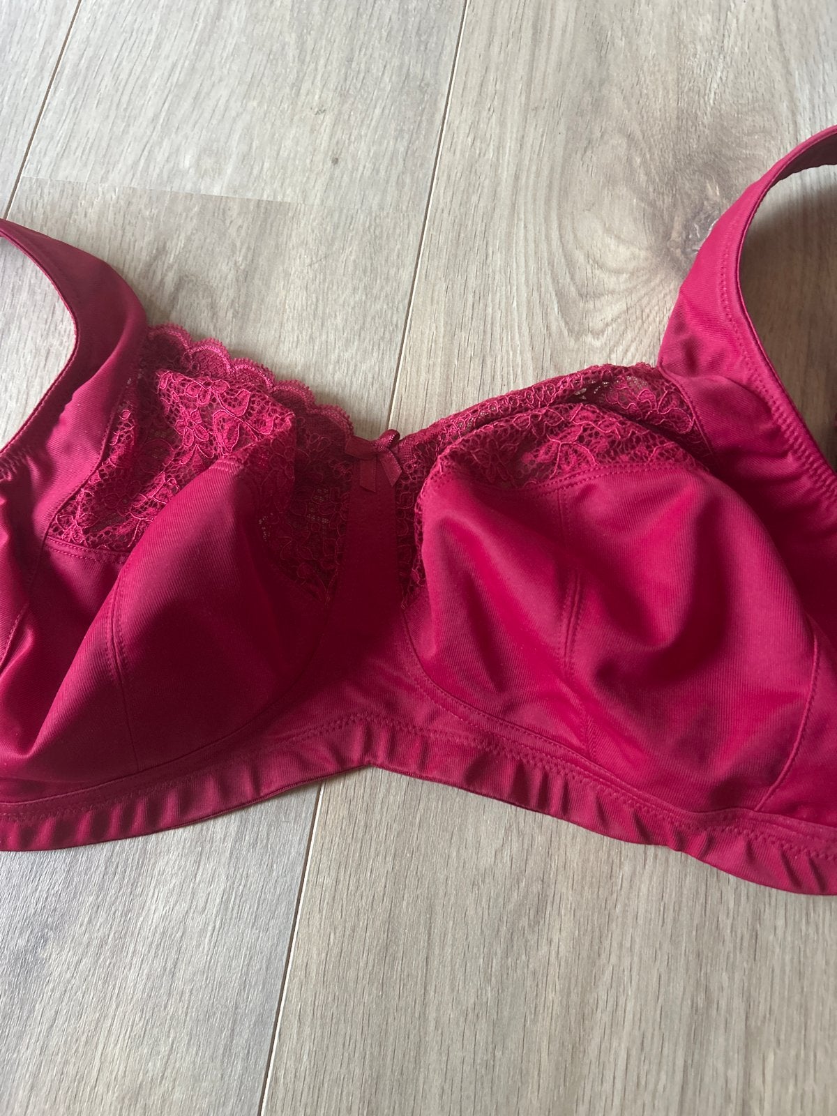 Anita BH 90E, Kleding | Dames, Ondergoed en Lingerie, Ophalen of Verzenden, Rood, BH