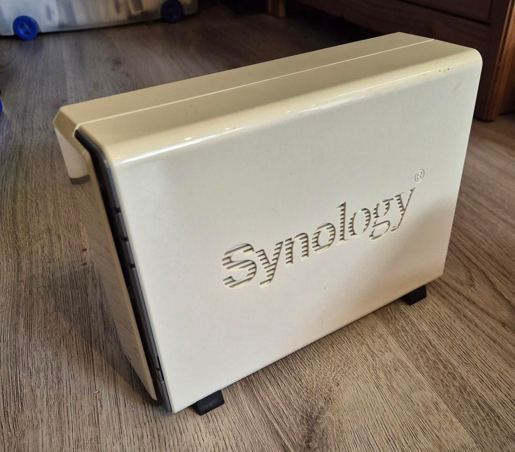 Synology DS112j NAS - Betrouwbare Netwerkopslag, Ophalen of Verzenden, Zo goed als nieuw