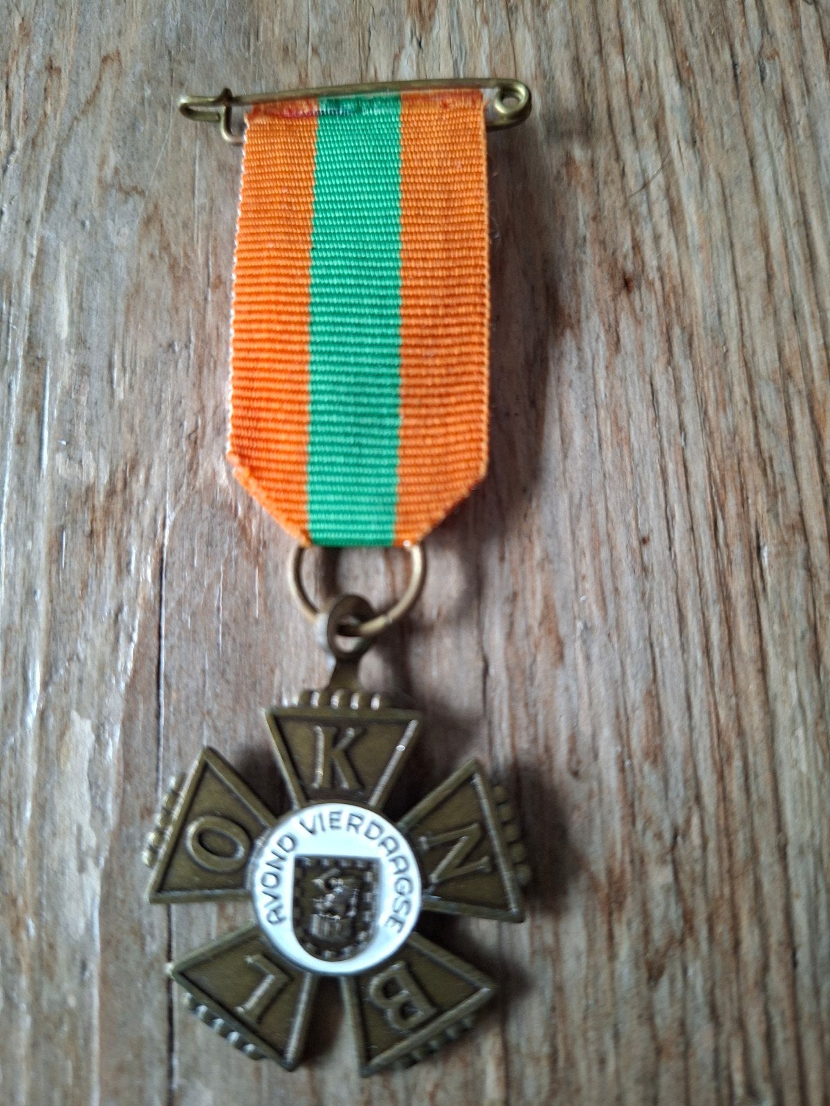 Nijmeegse Vierdaagse Medaille met lint, Ophalen of Verzenden