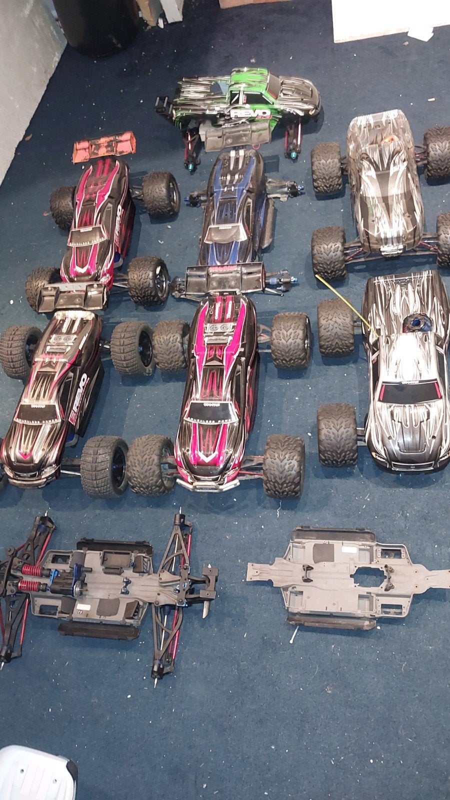 4x Traxxas E- Revo's  & 2x nitro Revo en rollers, Hobby en Vrije tijd, Gebruikt, Auto offroad, RTR (Ready to Run), Overige schalen
