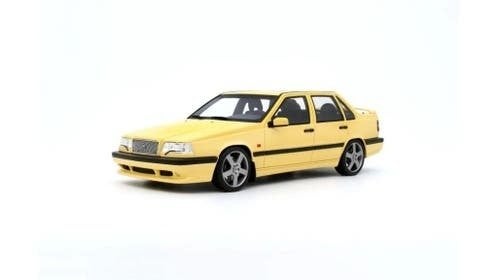 Volvo 850 T-5R Cream Yellow 1996 / OttOmobile / 1:18, OttOMobile, Rue de L' Ecusson 2, 56120 Josselin France, Nieuw, Ophalen of Verzenden
