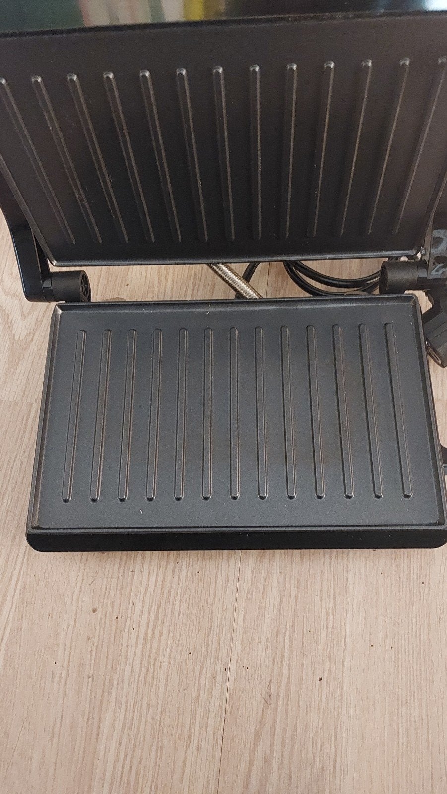 Inventum CG616/01 Contactgrill - 750 Watt zgan!, Ophalen of Verzenden, Gebruikt