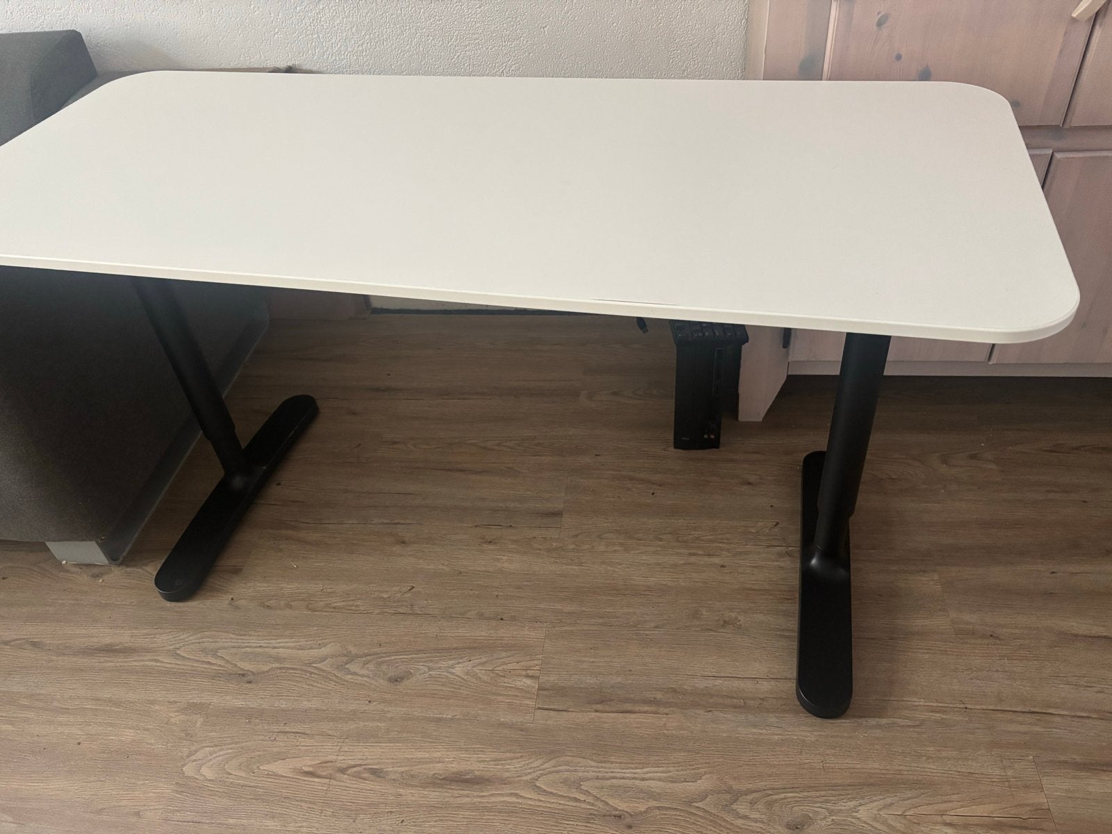 Wit Zit-sta Bureau - Elektrisch Verstelbaar, Ophalen, Zit-sta bureau, Elektrisch, Spaanplaat of MDF