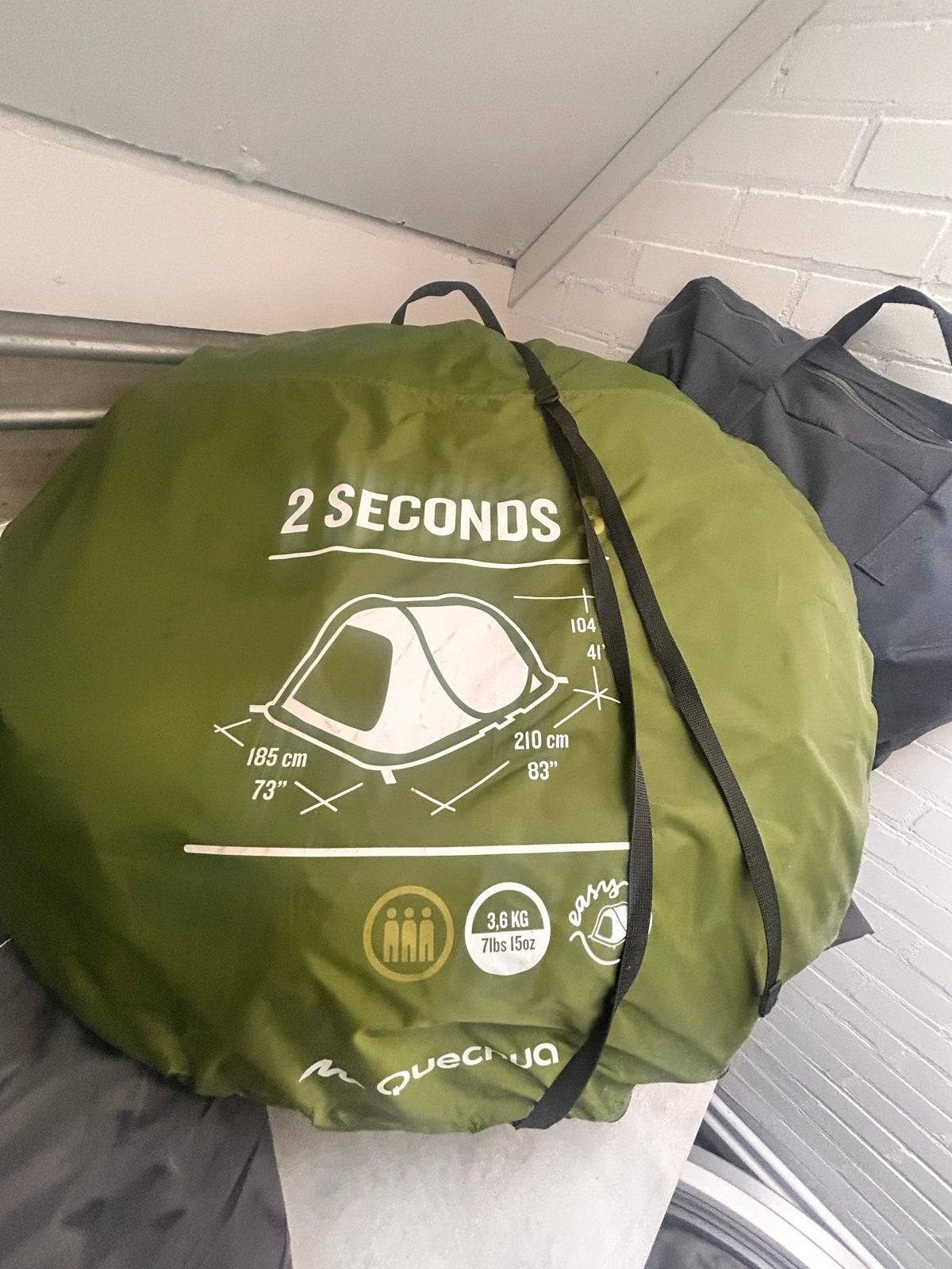 Quechua 2 Seconds tent en Wildebeast tarp/luifel, Ophalen, Gebruikt, Tot en met 3
