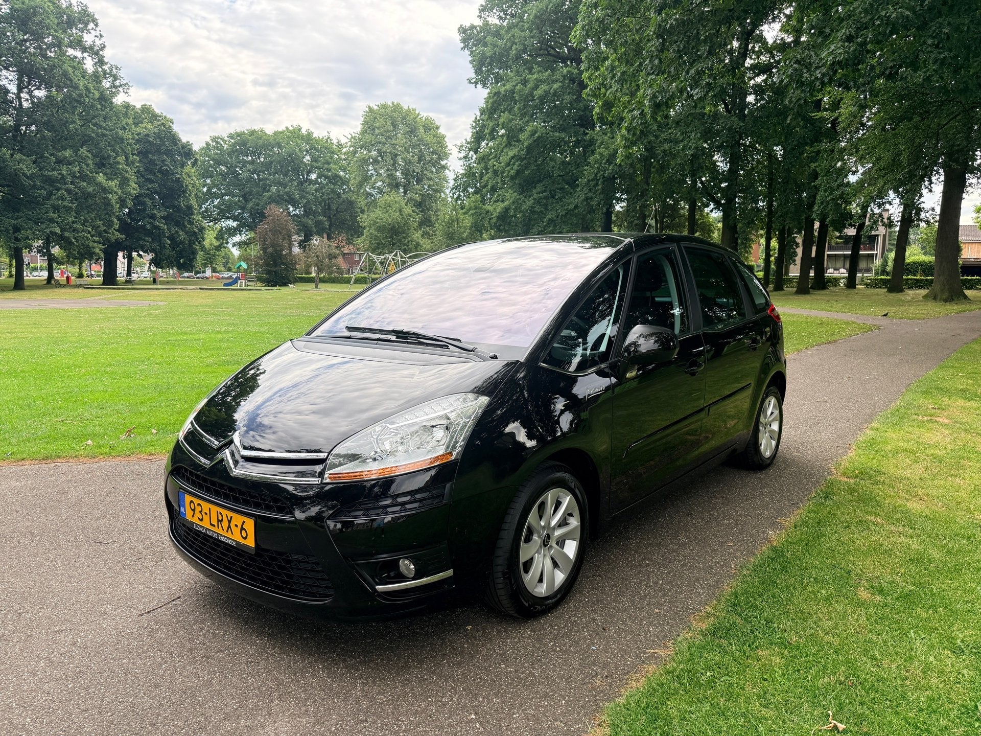 Citroen C4 Picasso 1.6 Business Lage km stand EERSTE EIGENAA, Auto's, Stof, Zwart, 4 cilinders, 150 pk