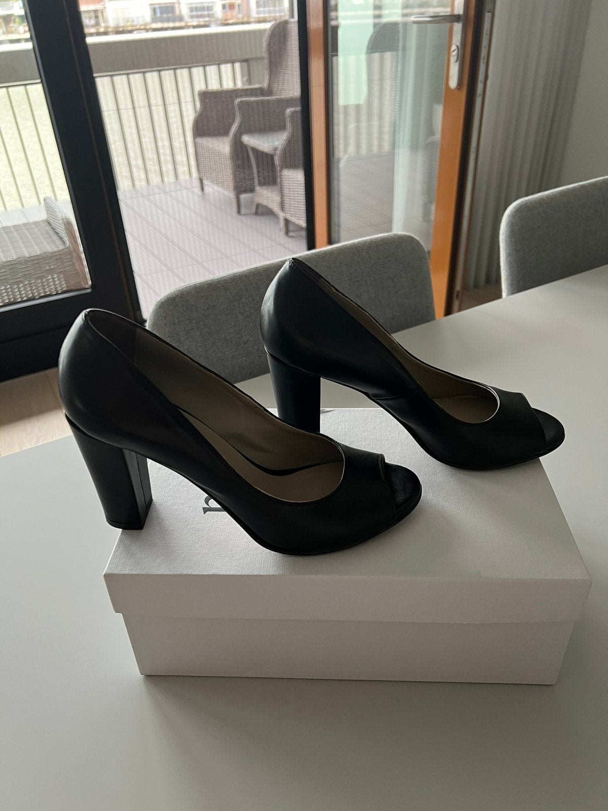Zwarte pumps van Noe - Maat 39, Pumps, Verzenden, Zwart, Zo goed als nieuw