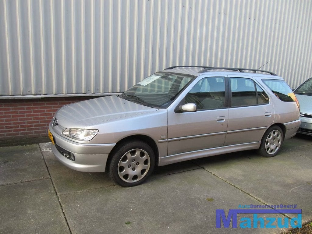 PEUGEOT 306 BREAK GRIJS INTERIEUR COMPLEET STATION, Auto-onderdelen, Interieur en Bekleding, Taurusavenue 1
2132 LS  Hoofddorp, NL
