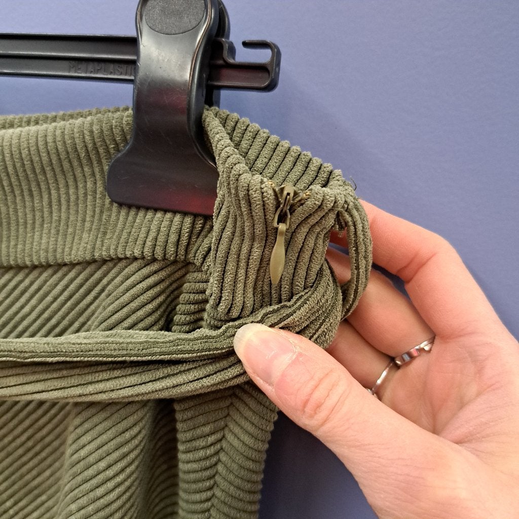 La Fee Maraboutée corduroy kaki groen midi rok mt 40 50463, Maat 38/40 (M), La Fee Maraboutee, ., La Fee Maraboutee