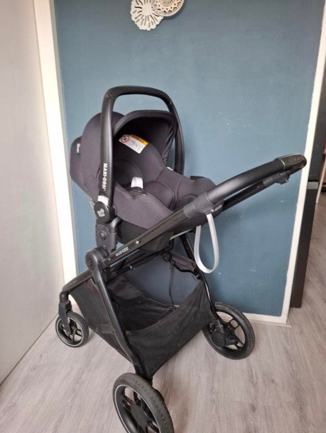 Maxi-Cosi kinderwagen met autostoel en reiswieg, Ophalen, Autogordel, Zo goed als nieuw, 0 t/m 13 kg