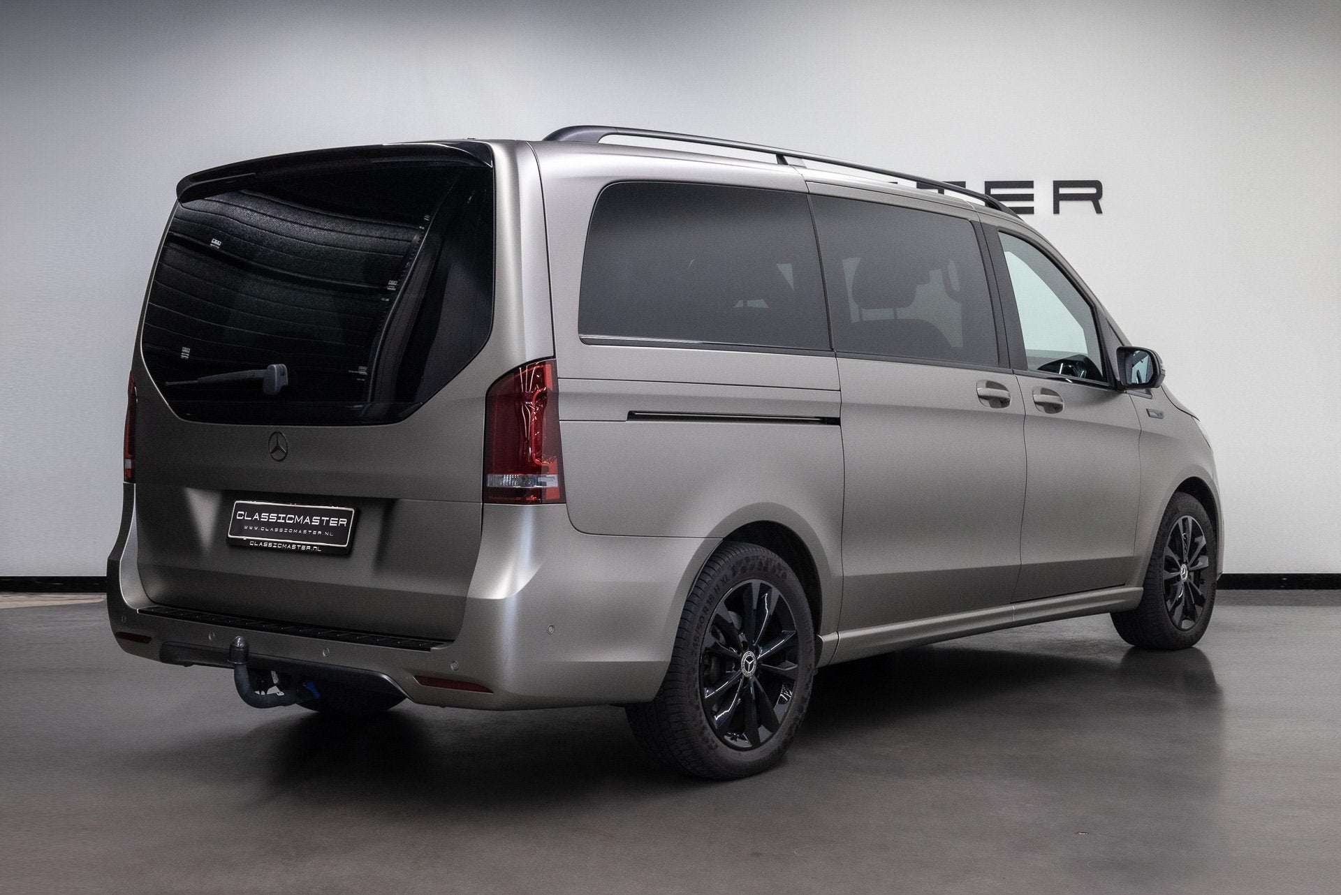 Mercedes-Benz EQV 300 L2 Avantgarde 90 kWh Btw auto, (€ 41, Auto's, Gebruikt, Overige carrosserieën, 2535 kg, Automatische klimaatregeling