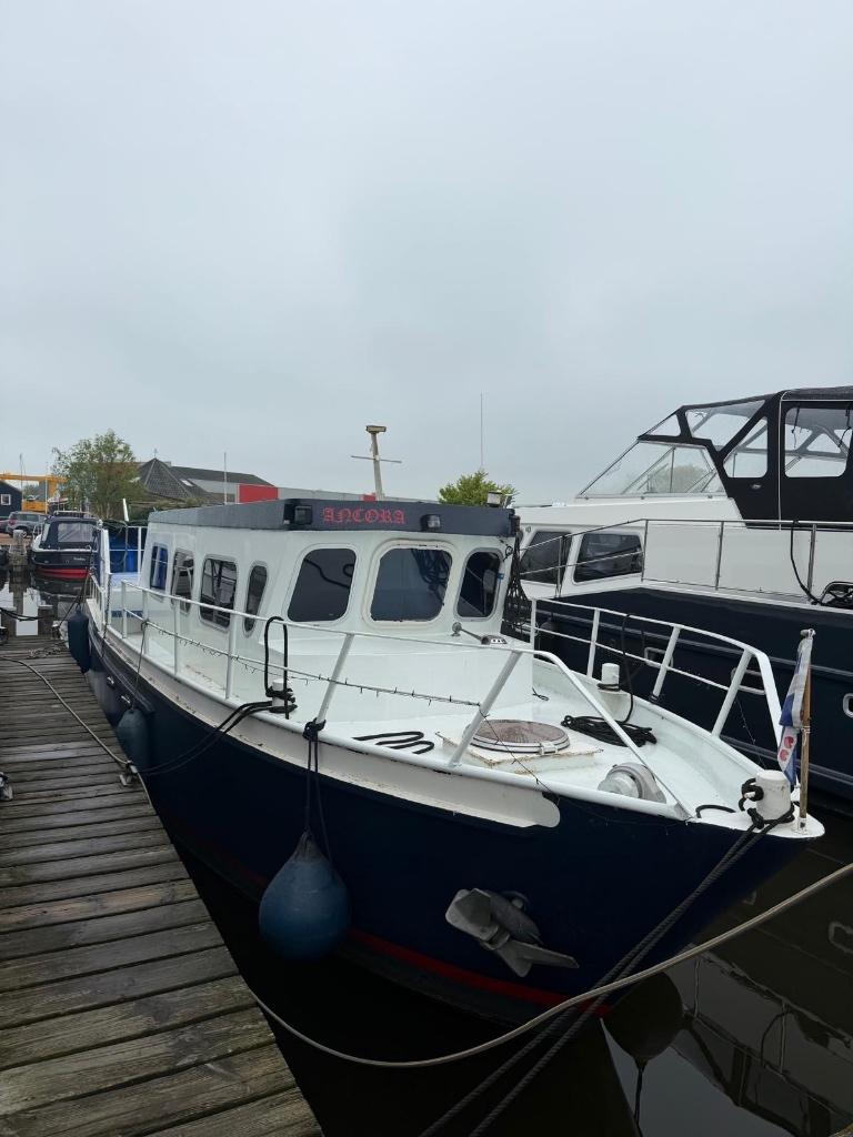 Crownkruiser 1080, Watersport en Boten, Gebruikt, Staal, Diesel, Ophalen of Verzenden
