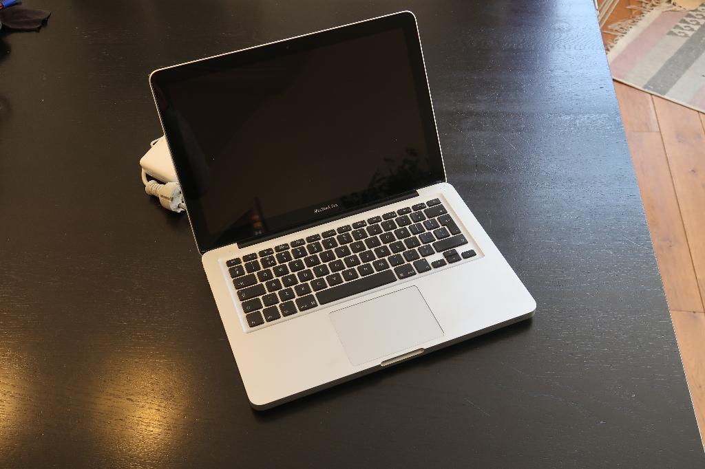 Apple MacBook Pro "Core i7" 2.7 13" Early 2011 met 500GB SSD, Gebruikt, 2 tot 3 Ghz, Qwerty, 8 GB